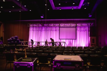  Loading in the SEIU convention 