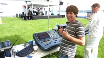  Kristof, enjoying a digital console with bright backlight, so he can see it in the sun... 